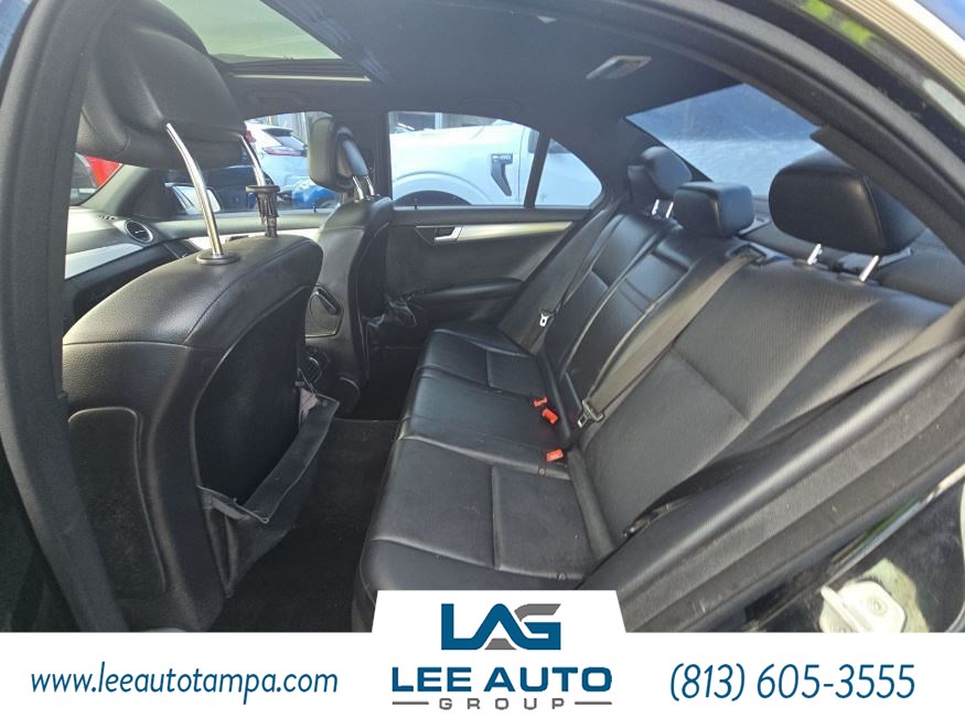 2014 Mercedes Benz C 300 Luxury Sedan 4MATIC photo 2