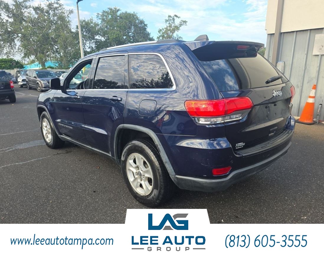 2017 Jeep Grand Cherokee Laredo photo 3