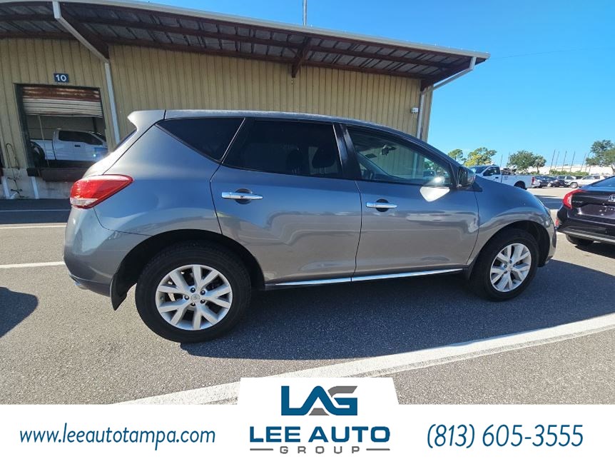 2014 Nissan Murano S photo 2