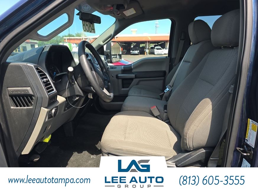 2017 Ford F-250 XLT photo 4