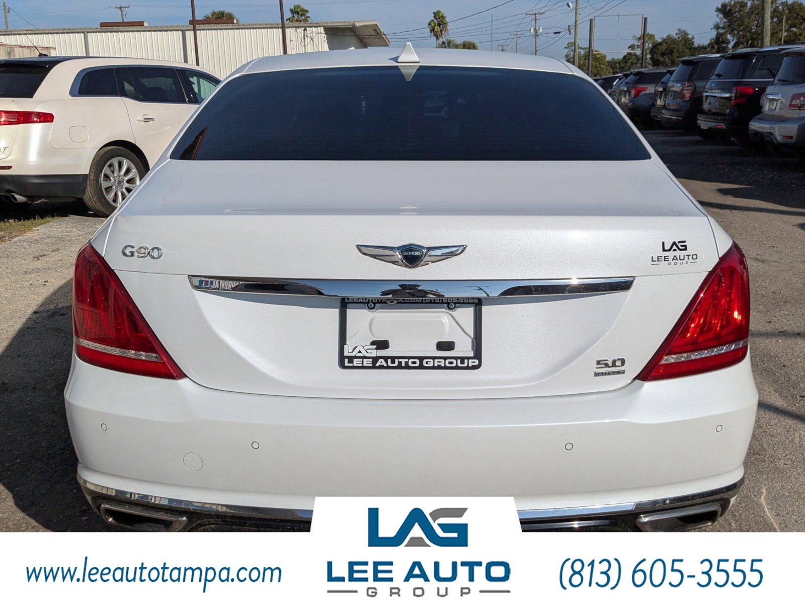 2018 Genesis G90 5.0L Ultimate photo 3