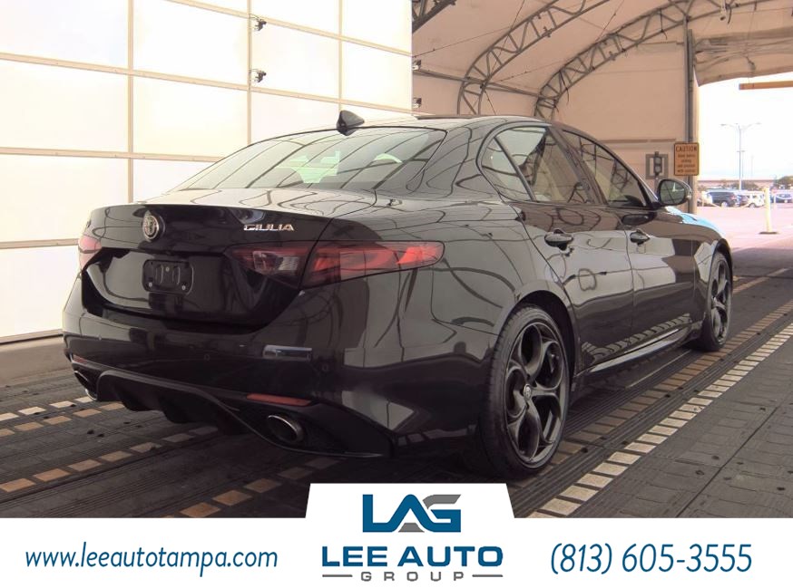 2018 Alfa Romeo Giulia Ti Sport photo 2