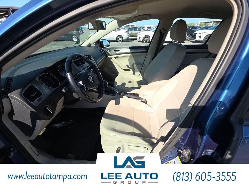 2015 Volkswagen Golf TDI S photo 4