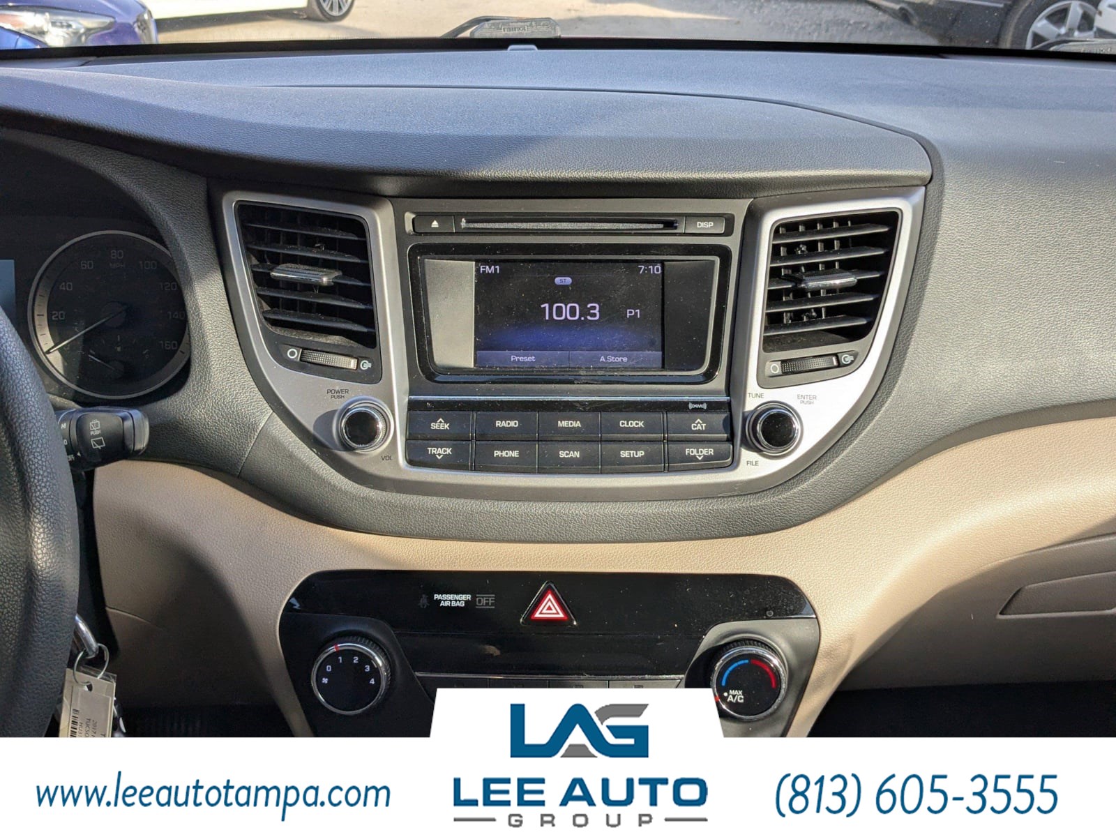 2017 Hyundai Tucson SE - Photo 17