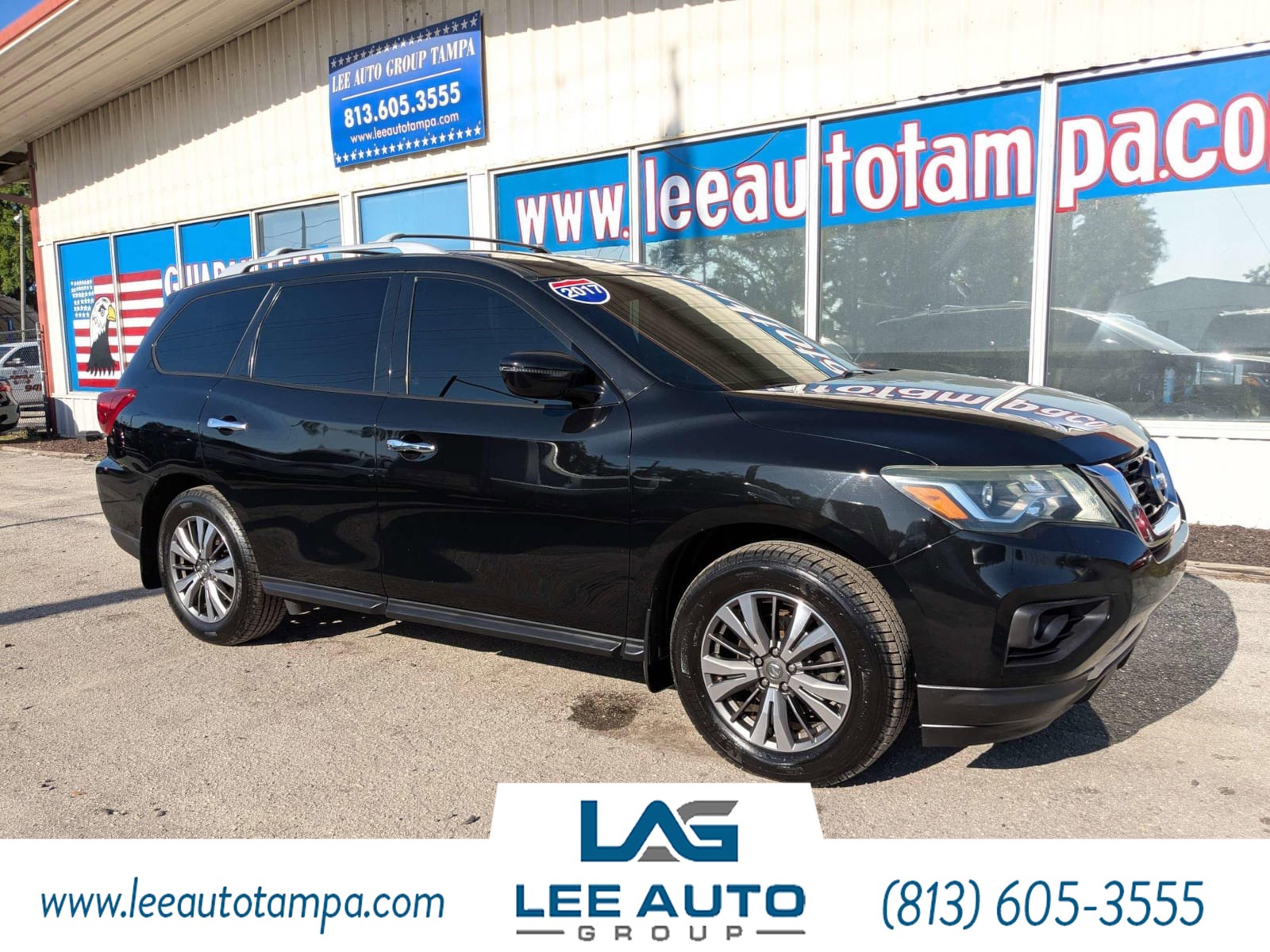 2017 Nissan Pathfinder SV 2WD's photo