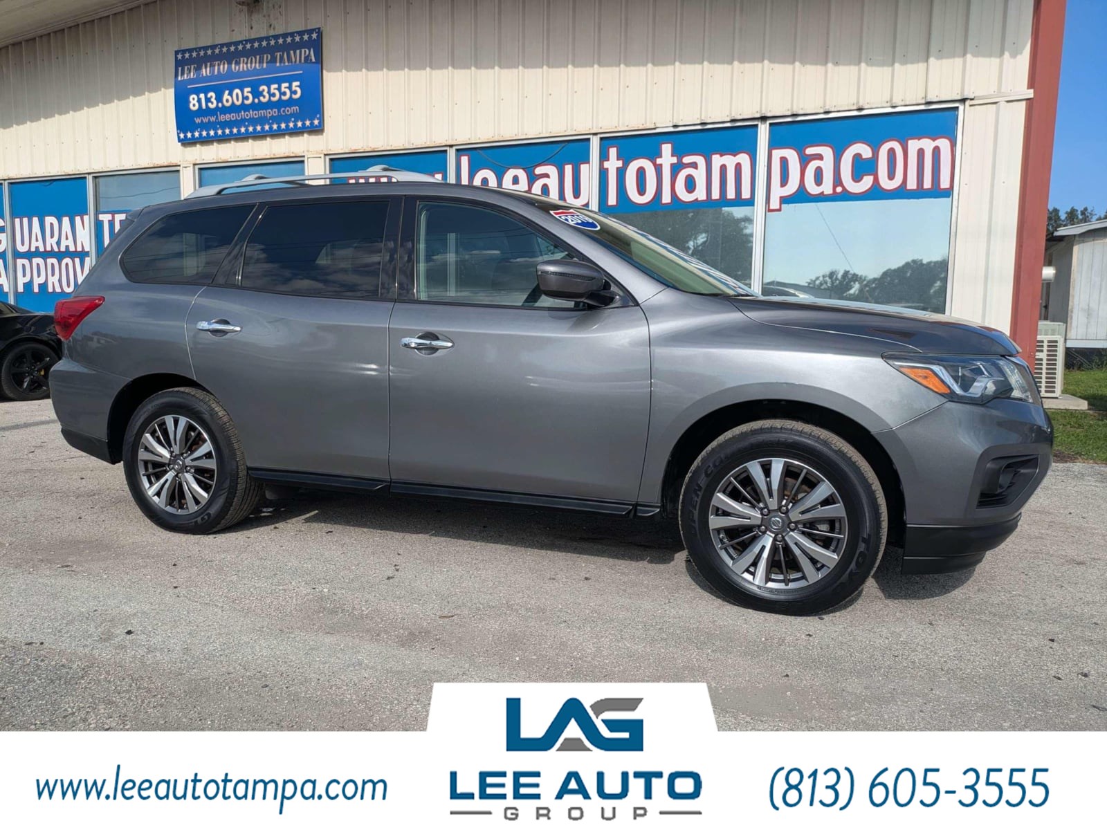 2019 Nissan Pathfinder S