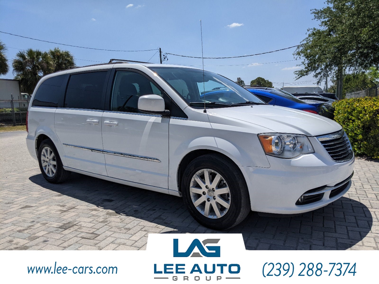 2014 Chrysler Town & Country Touring