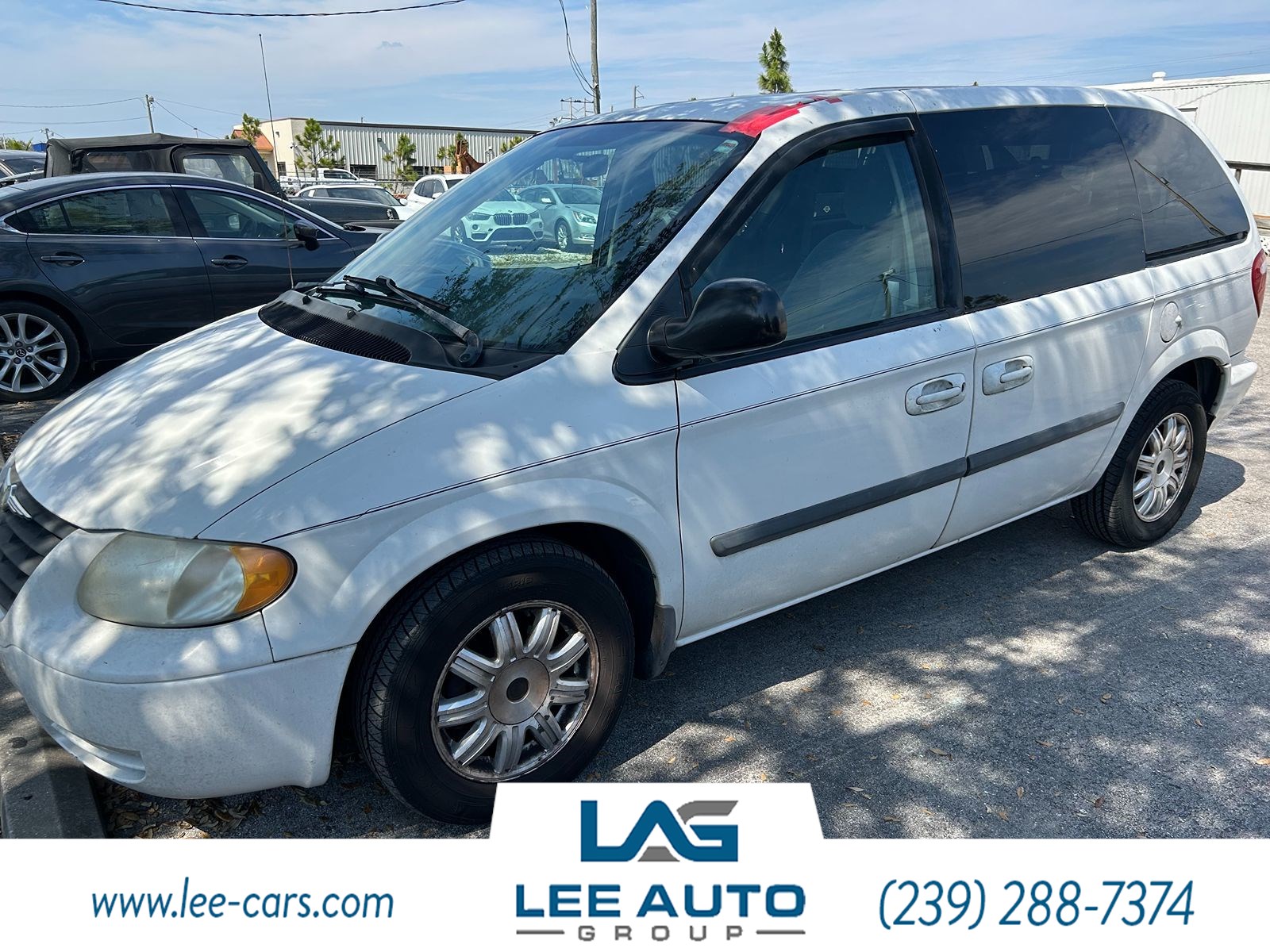 2006 Chrysler Town & Country SWB 