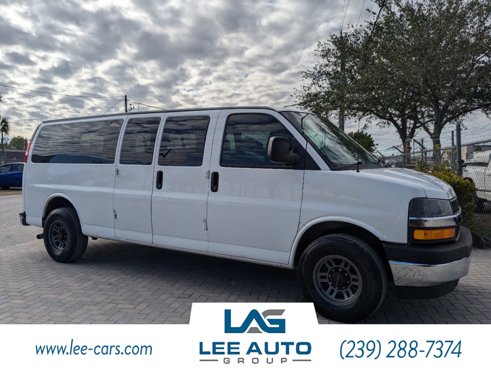 2021 Chevrolet Express Passenger LS