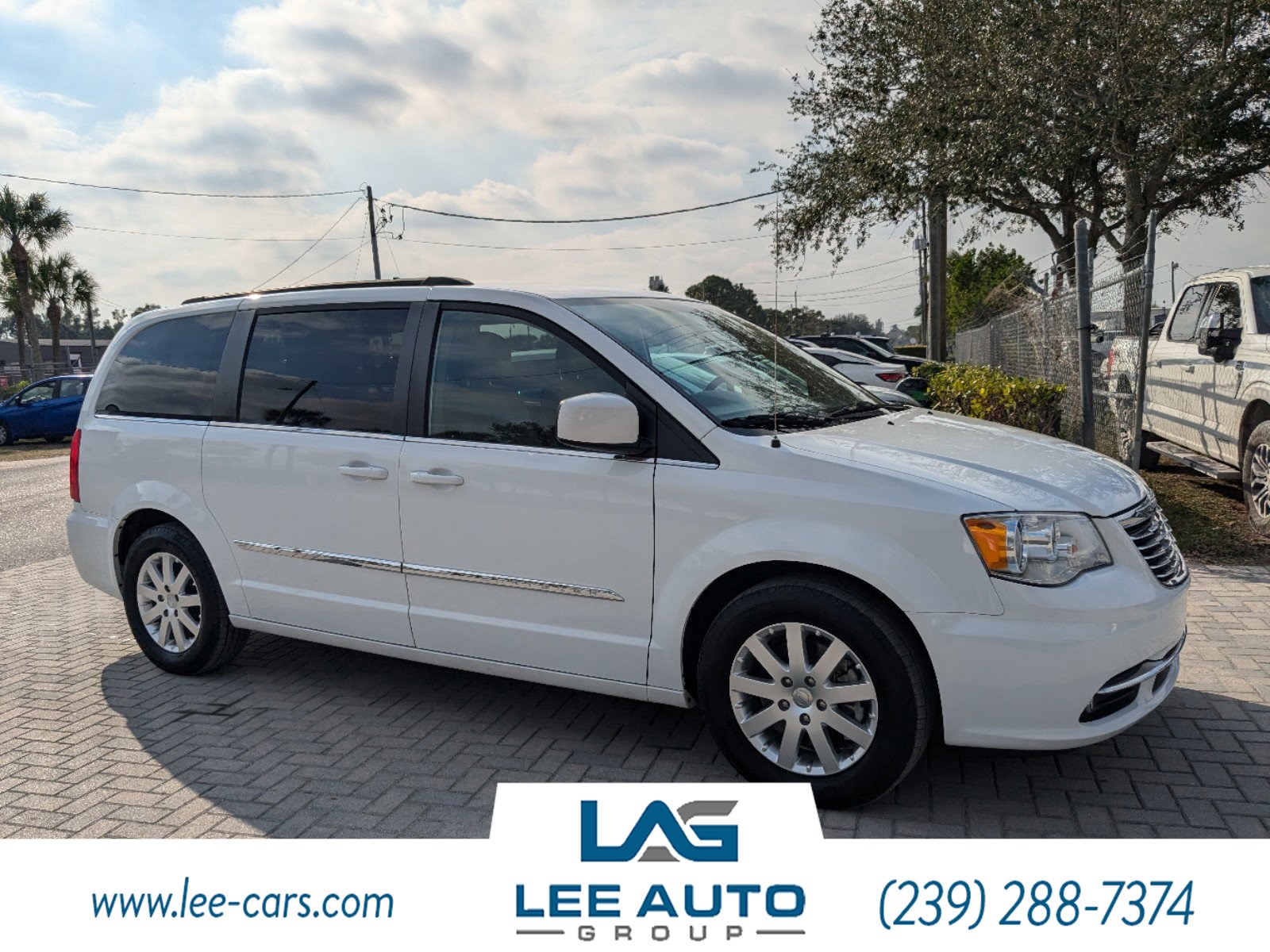 2016 Chrysler Town & Country Touring