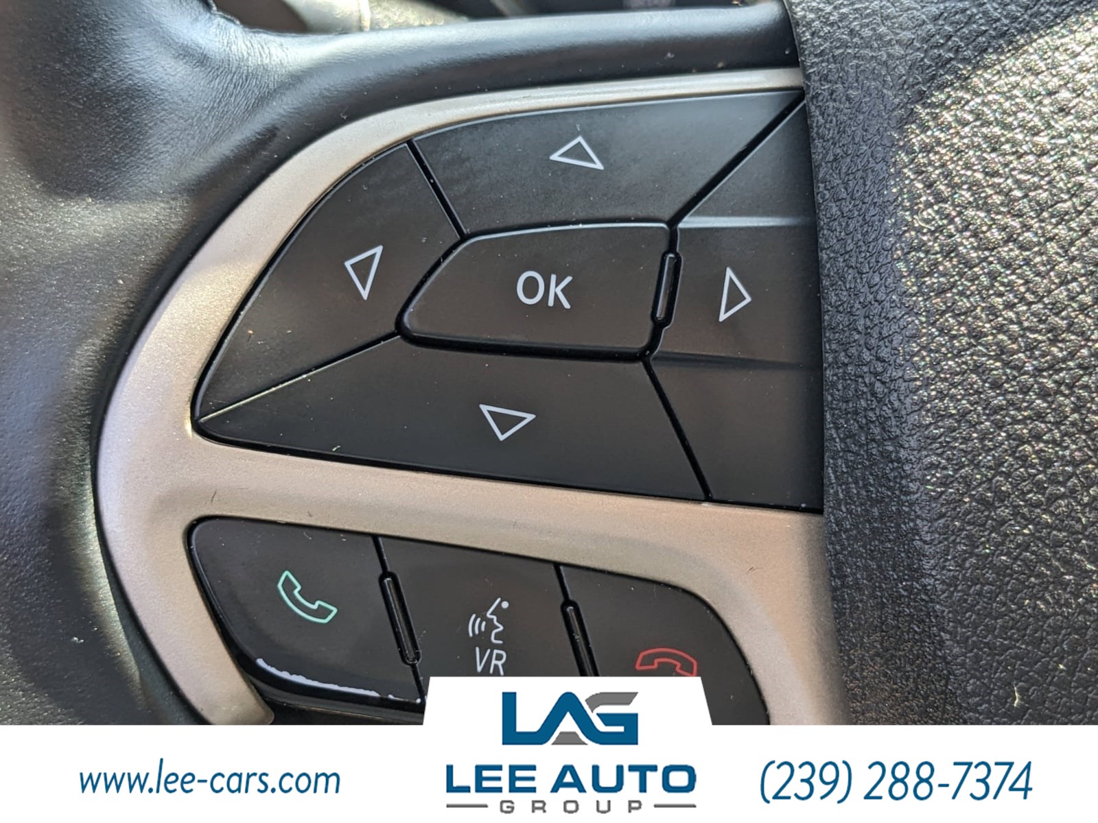 2015 Jeep Cherokee Latitude photo 19
