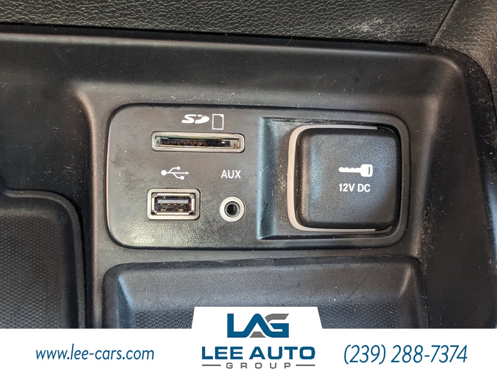 2015 Jeep Cherokee Latitude photo 25