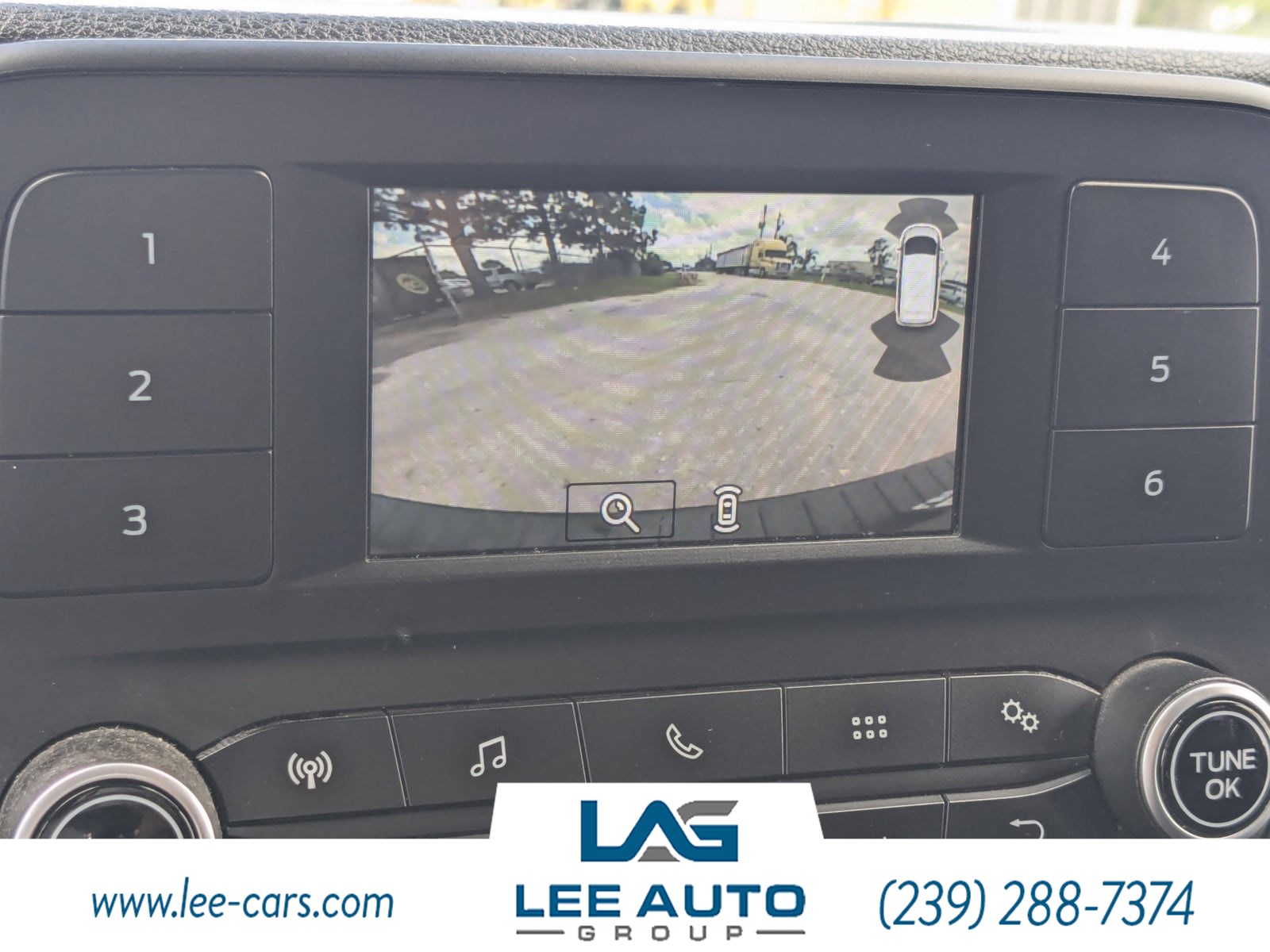 2020 Ford Transit Passenger XLT photo 21