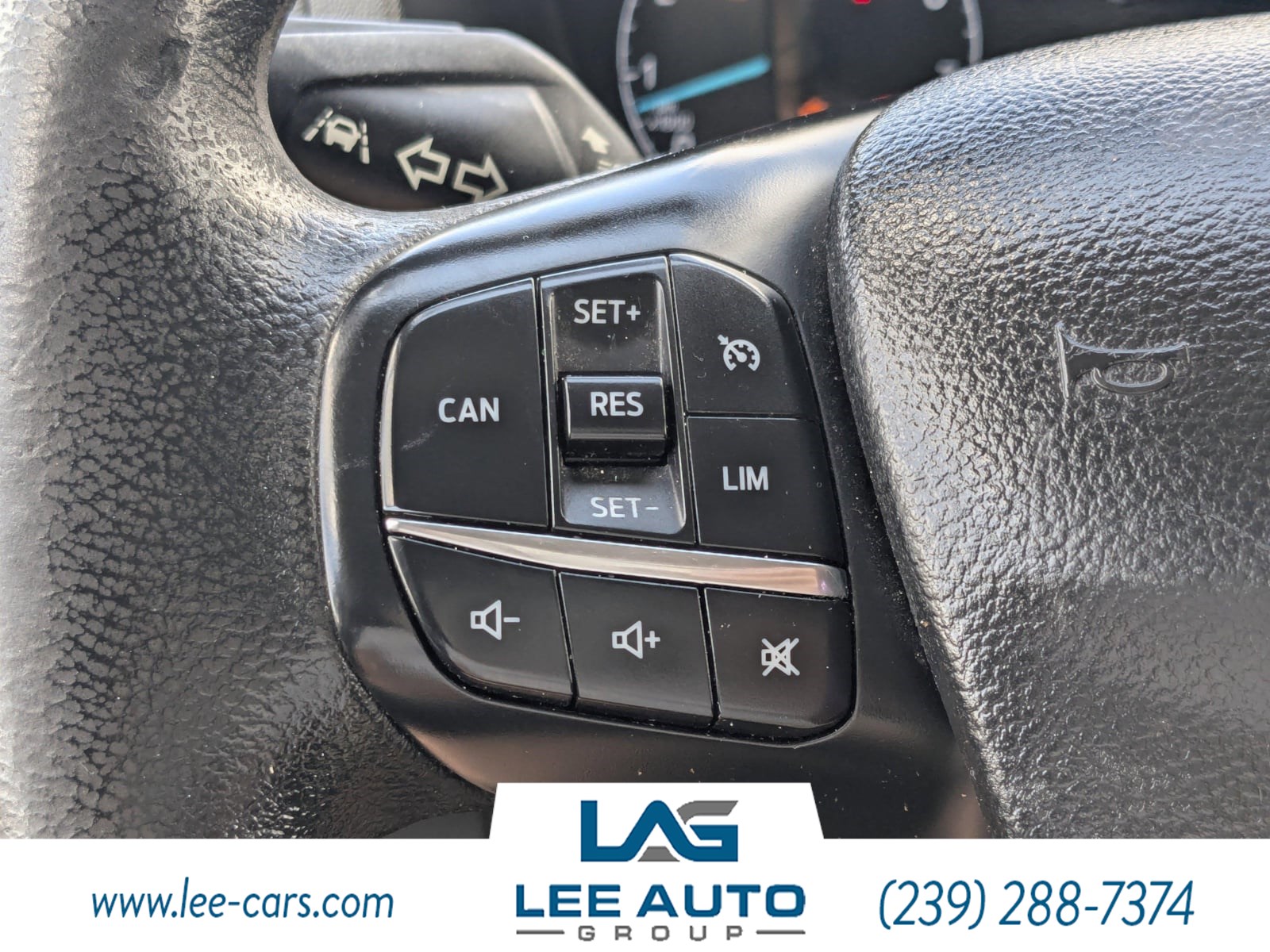 2020 Ford Transit Passenger XLT photo 17