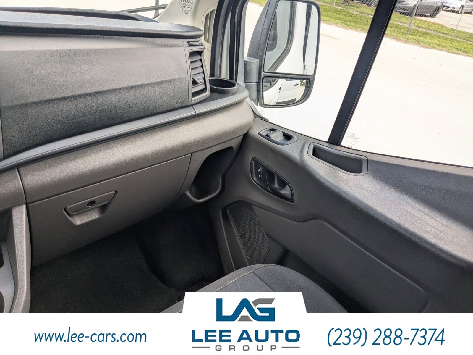 2020 Ford Transit Passenger XLT photo 13