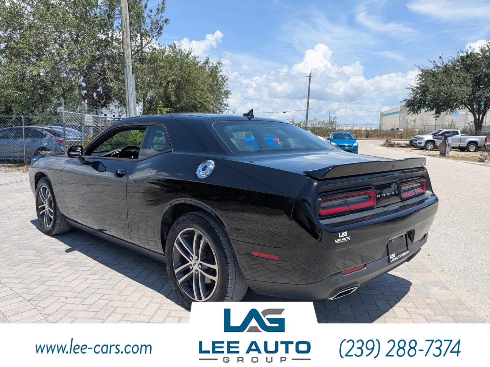 2019 Dodge Challenger SXT photo 5