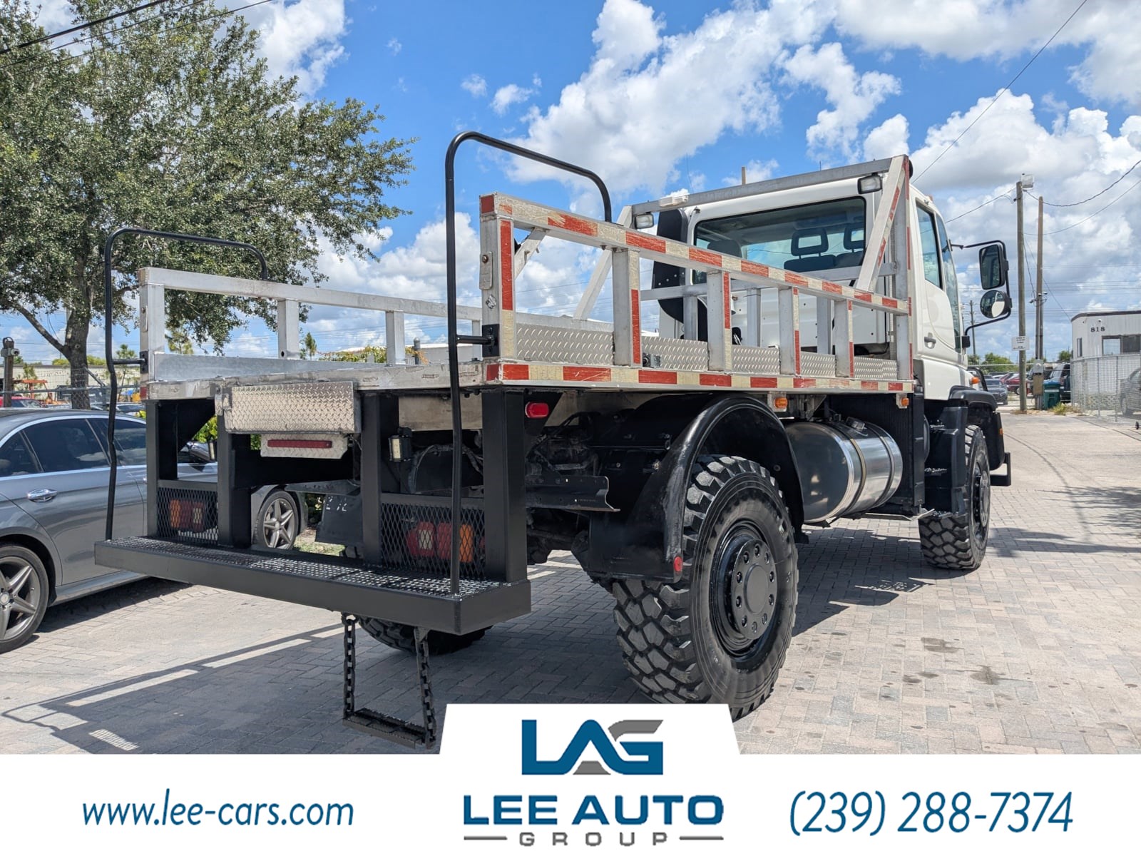 2006 Freightliner Unimog photo 3