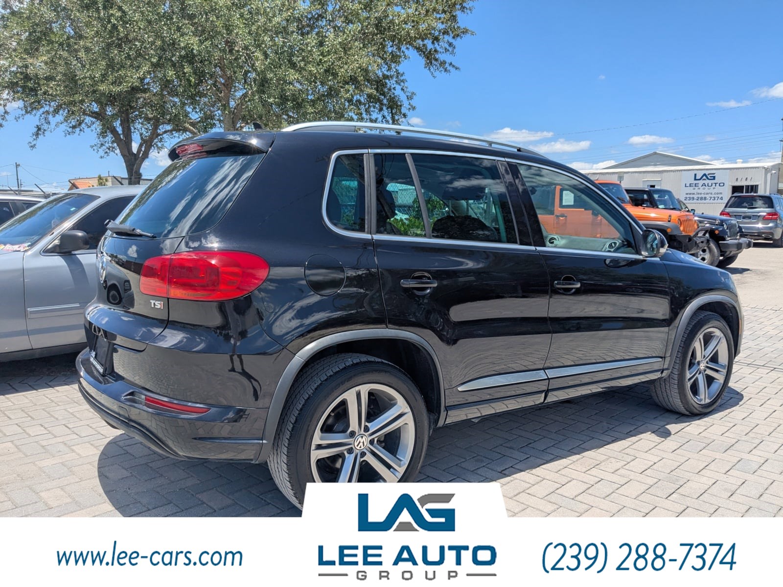 2017 Volkswagen Tiguan Sport photo 3