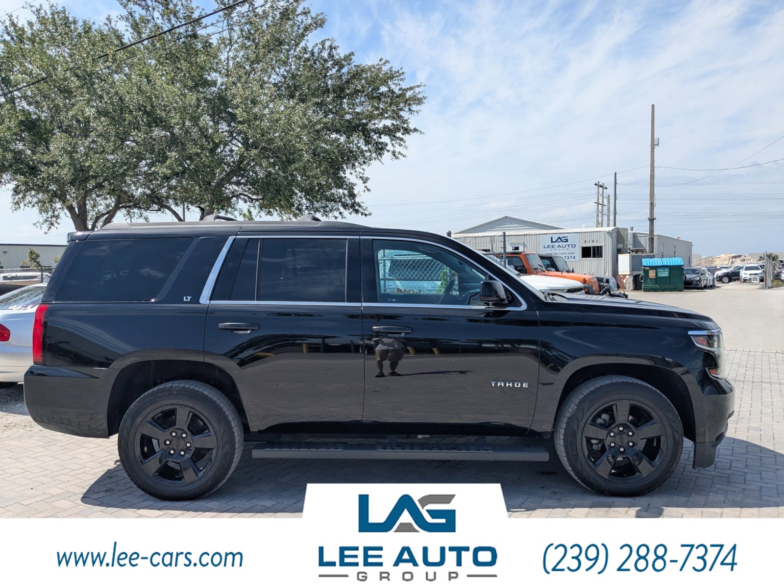 2018 Chevrolet Tahoe LT RST photo 2