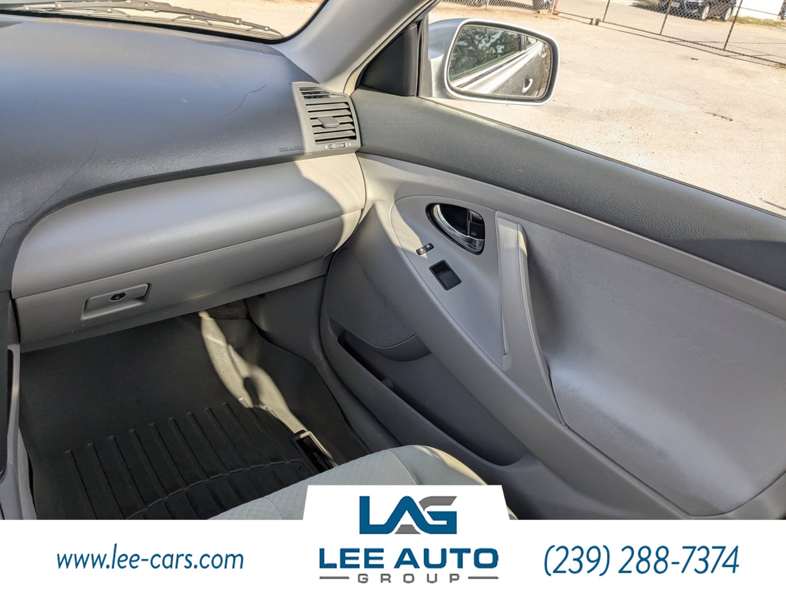 2007 Toyota Camry LE photo 12