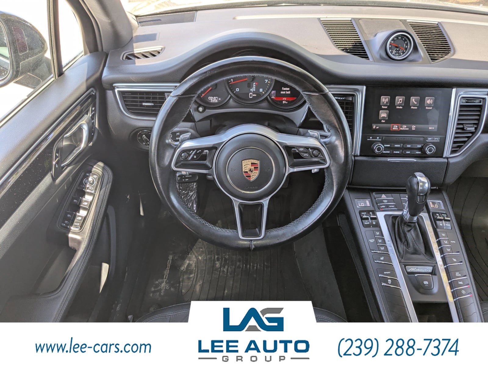2017 Porsche Macan photo 10