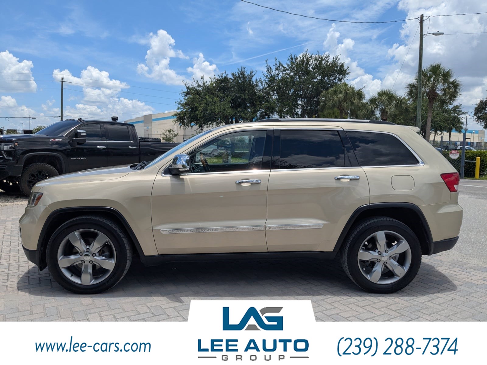 2011 Jeep Grand Cherokee Overland photo 6