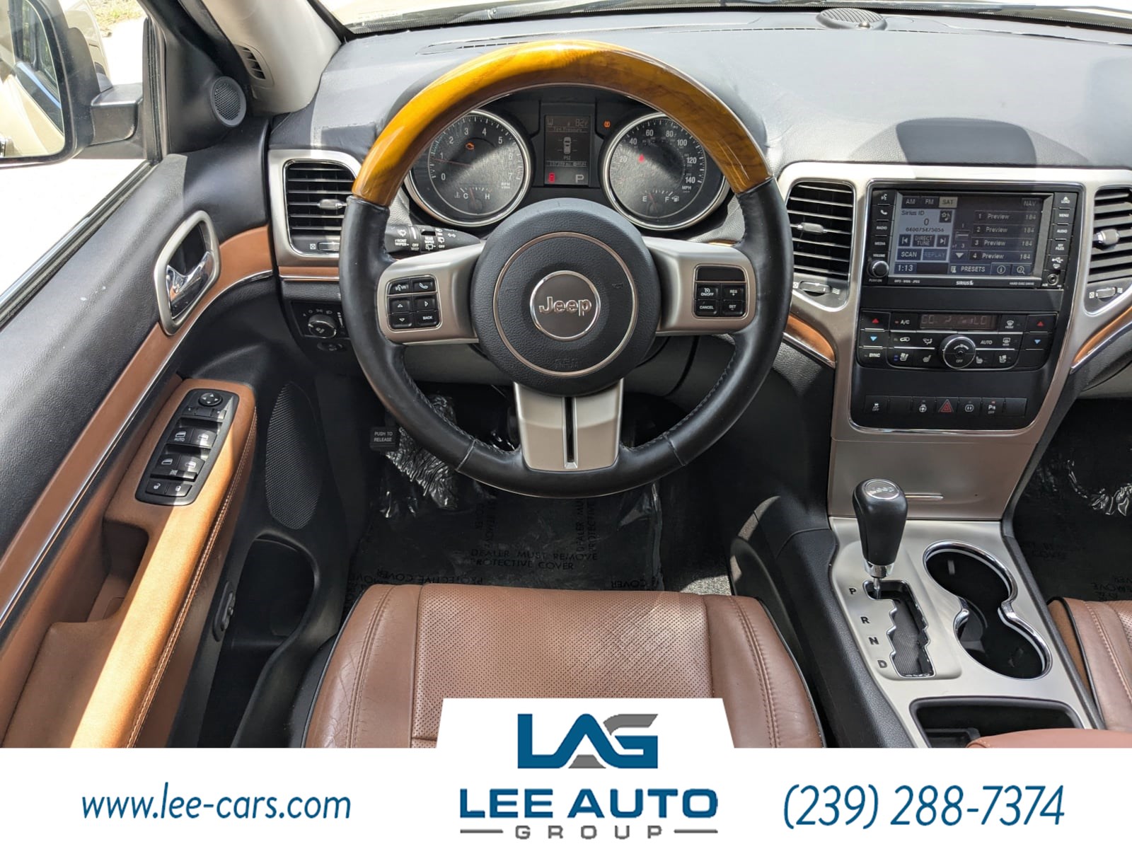 2011 Jeep Grand Cherokee Overland photo 12