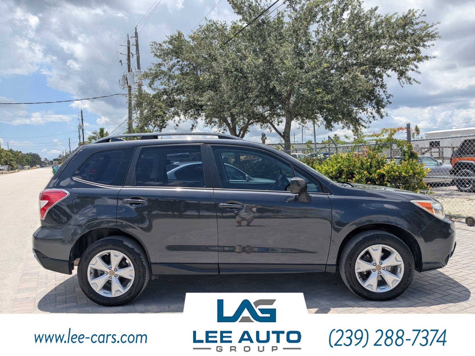 2016 Subaru Forester 2.5i photo 2