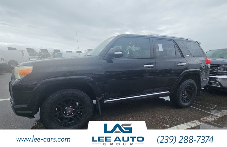 2013 Toyota 4Runner SR5 photo 3