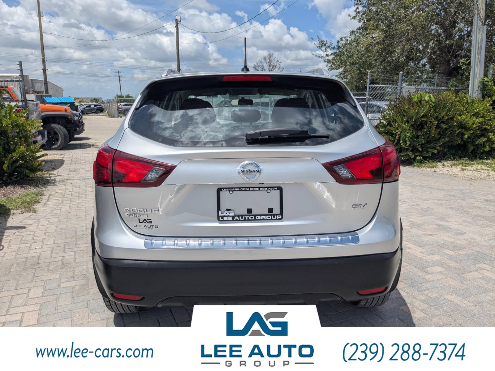 2017 Nissan Rogue Sport SV photo 4