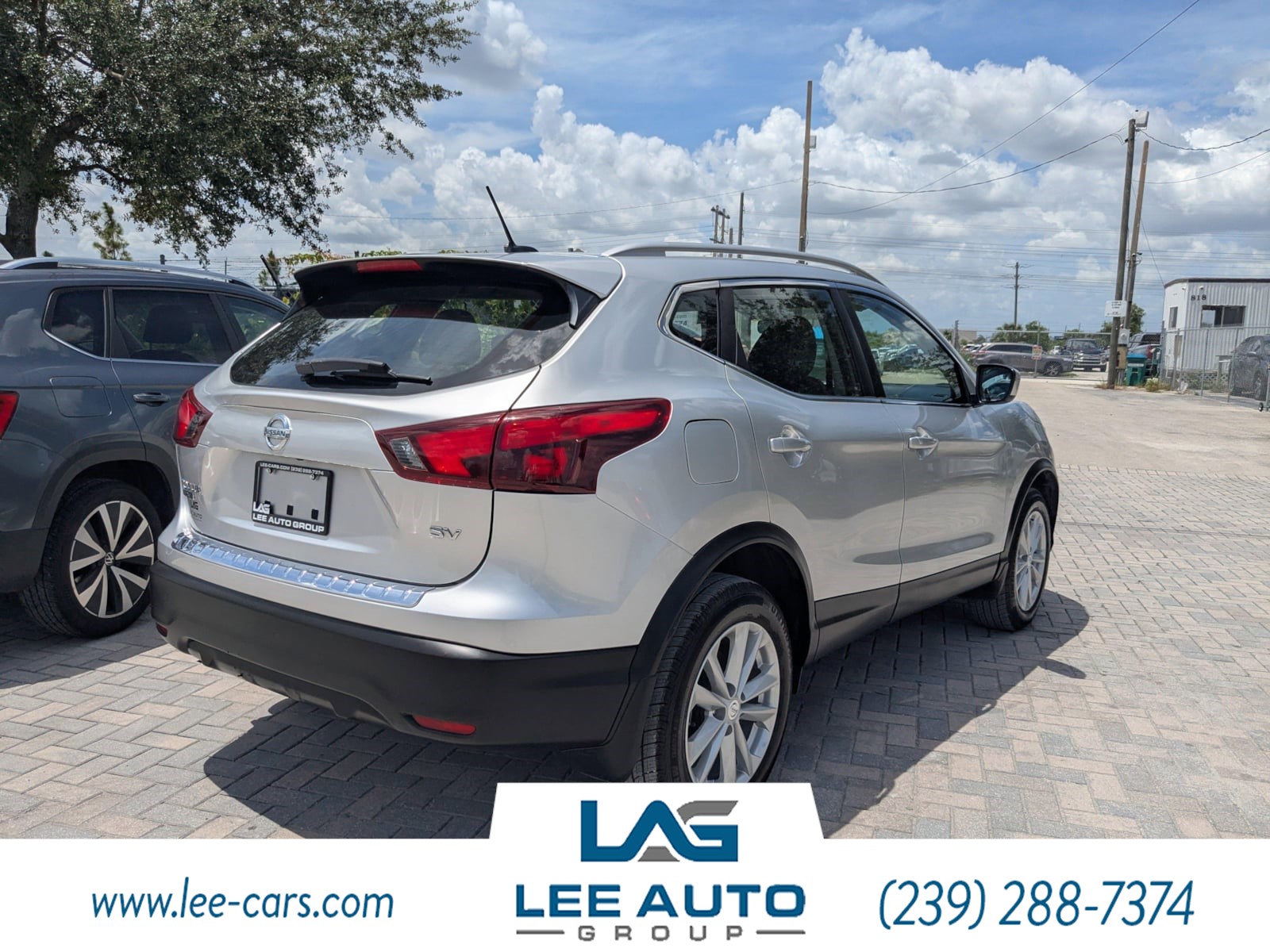 2017 Nissan Rogue Sport SV photo 3