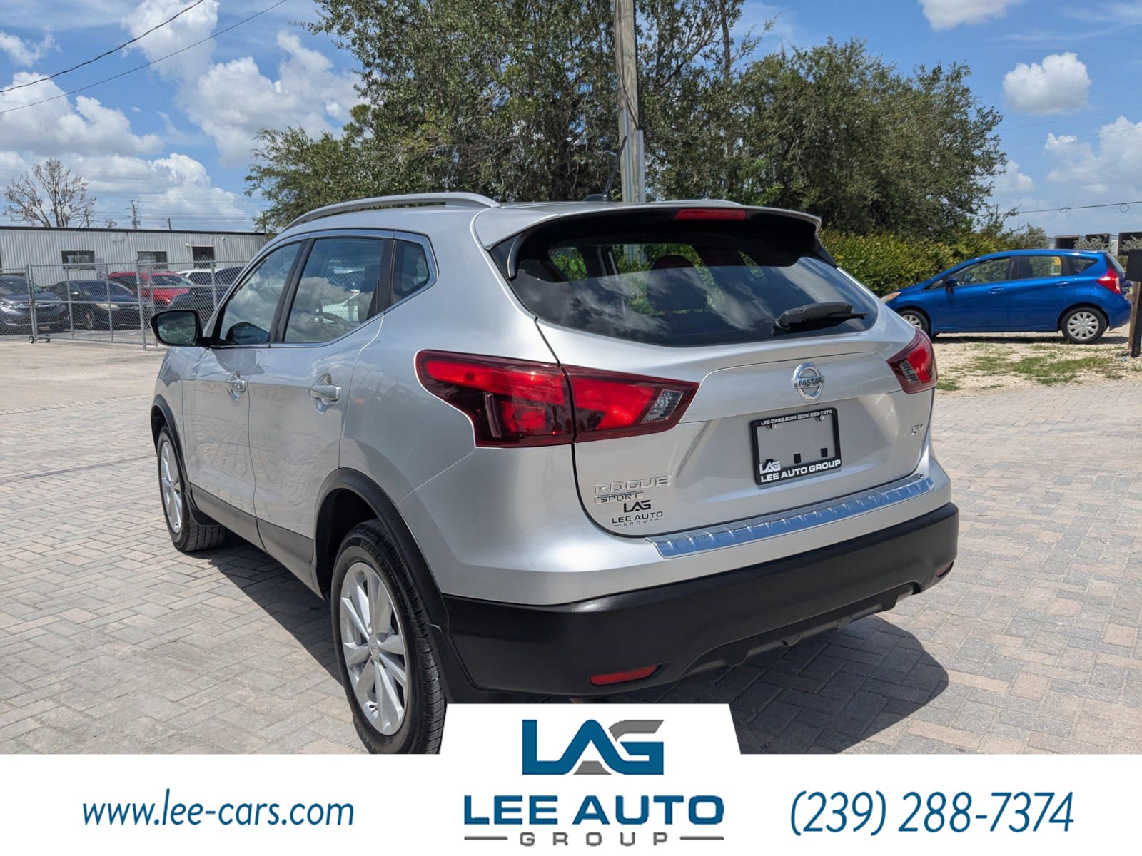 2017 Nissan Rogue Sport SV photo 5