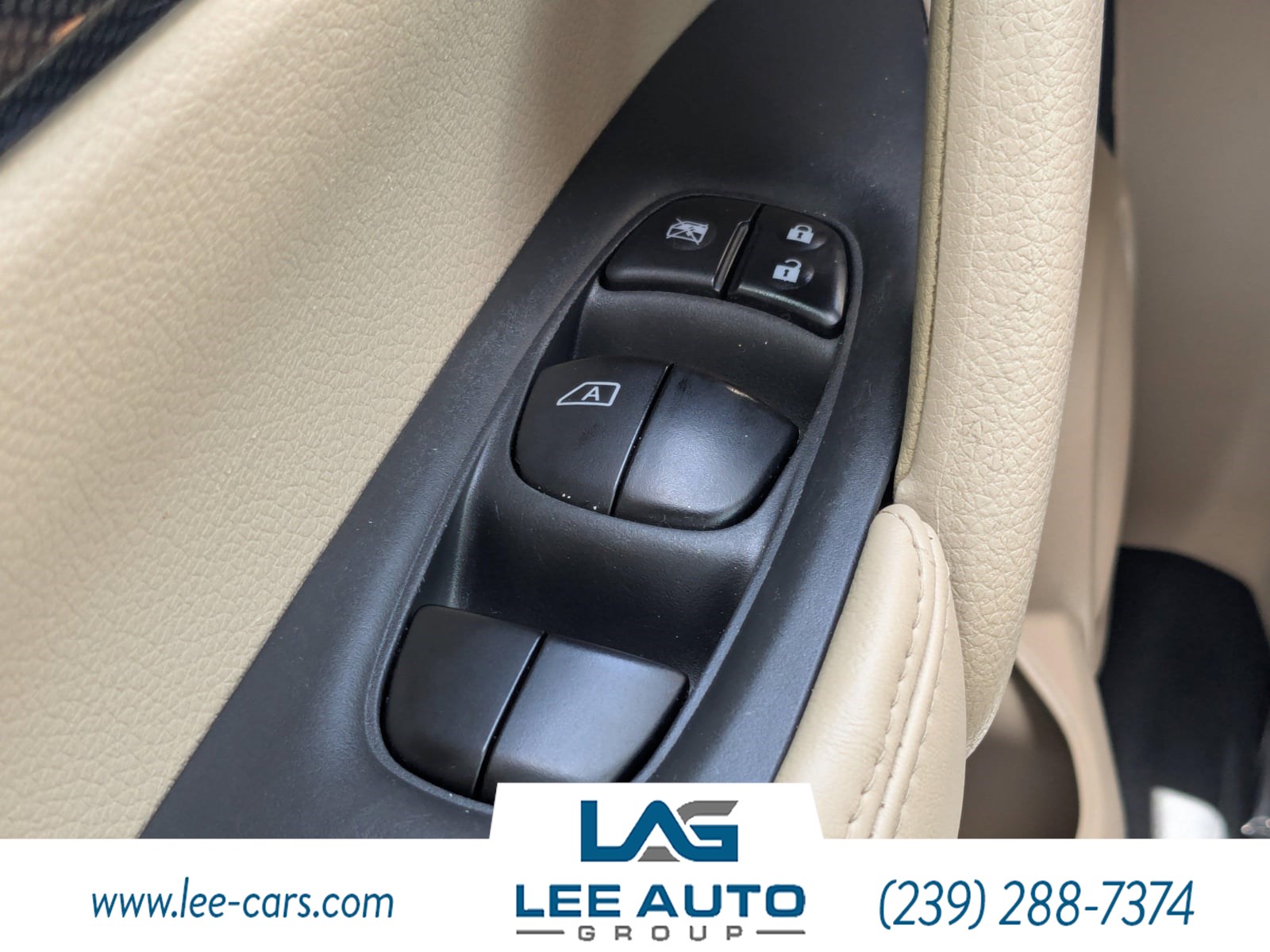2016 Nissan Rogue SL photo 18