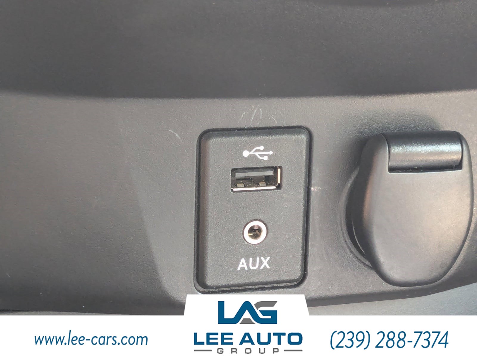 2016 Nissan Rogue SL photo 26