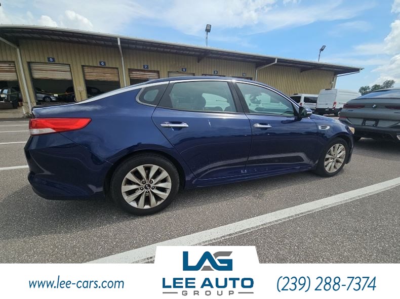 2016 Kia Optima EX photo 2