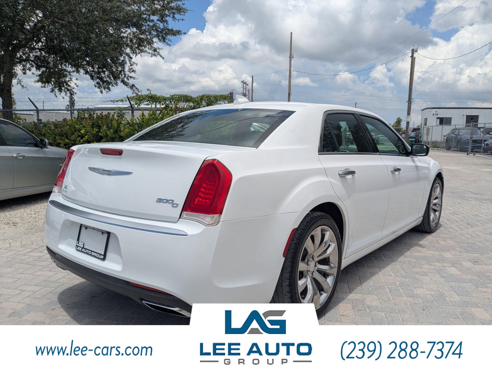 2015 Chrysler 300 Platinum photo 4