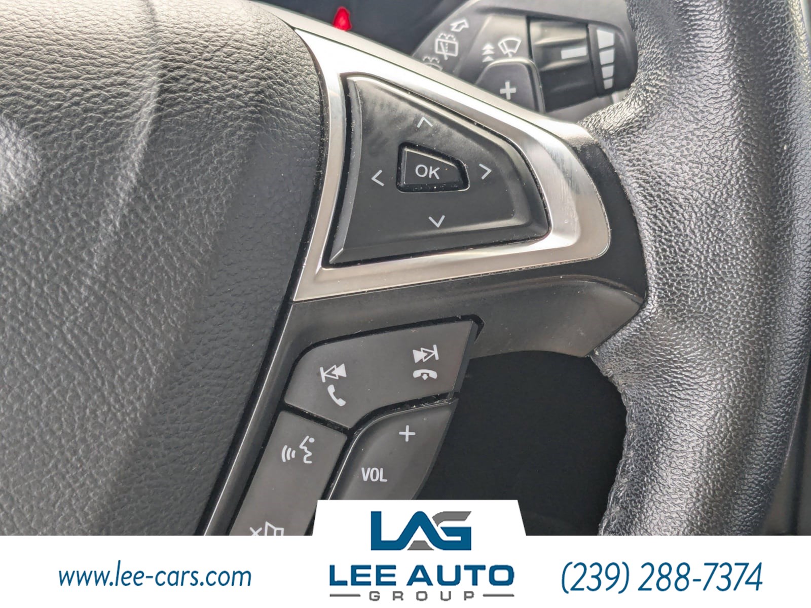 2020 Ford Edge Titanium photo 20