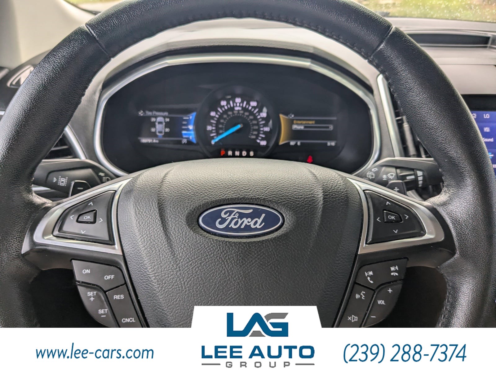 2020 Ford Edge Titanium photo 21