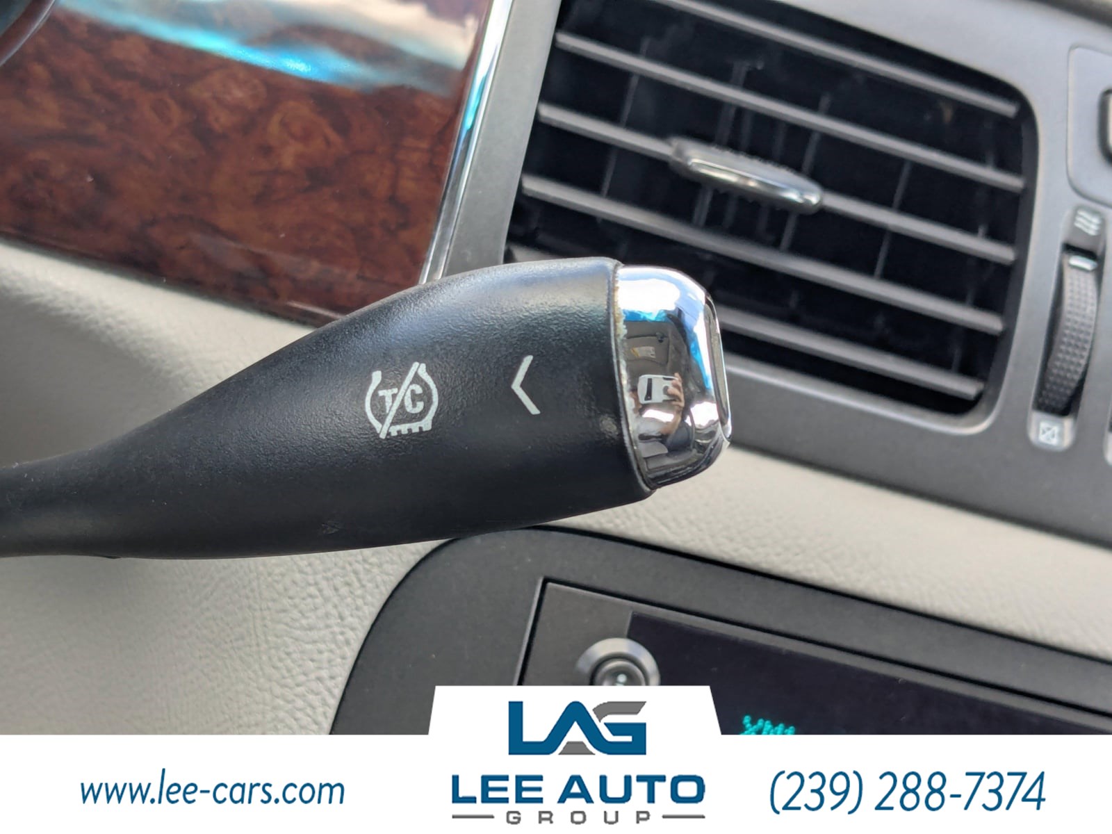 2011 Buick Lucerne CX photo 22