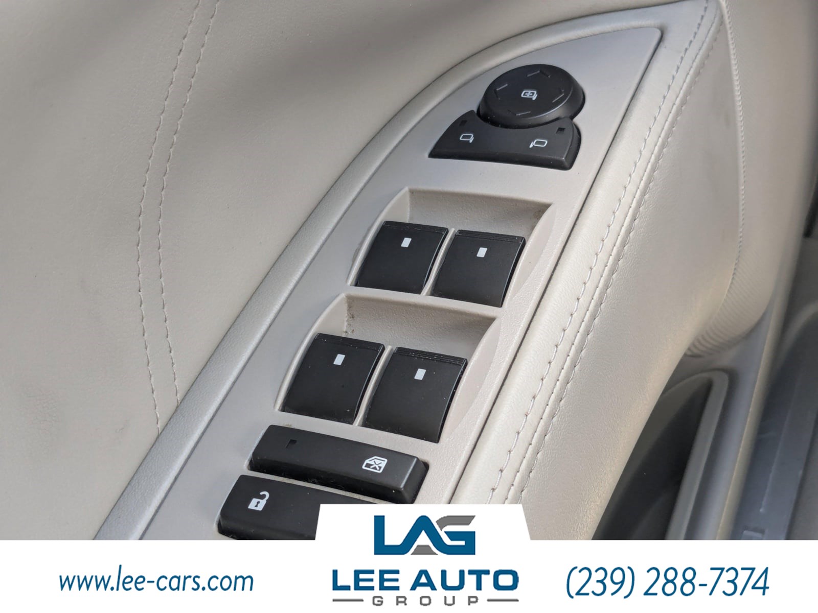 2011 Buick Lucerne CX photo 16