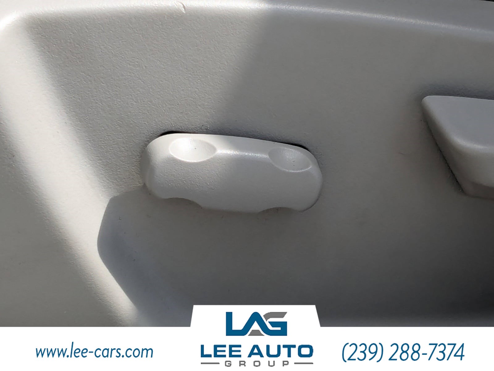 2011 Buick Lucerne CX photo 15