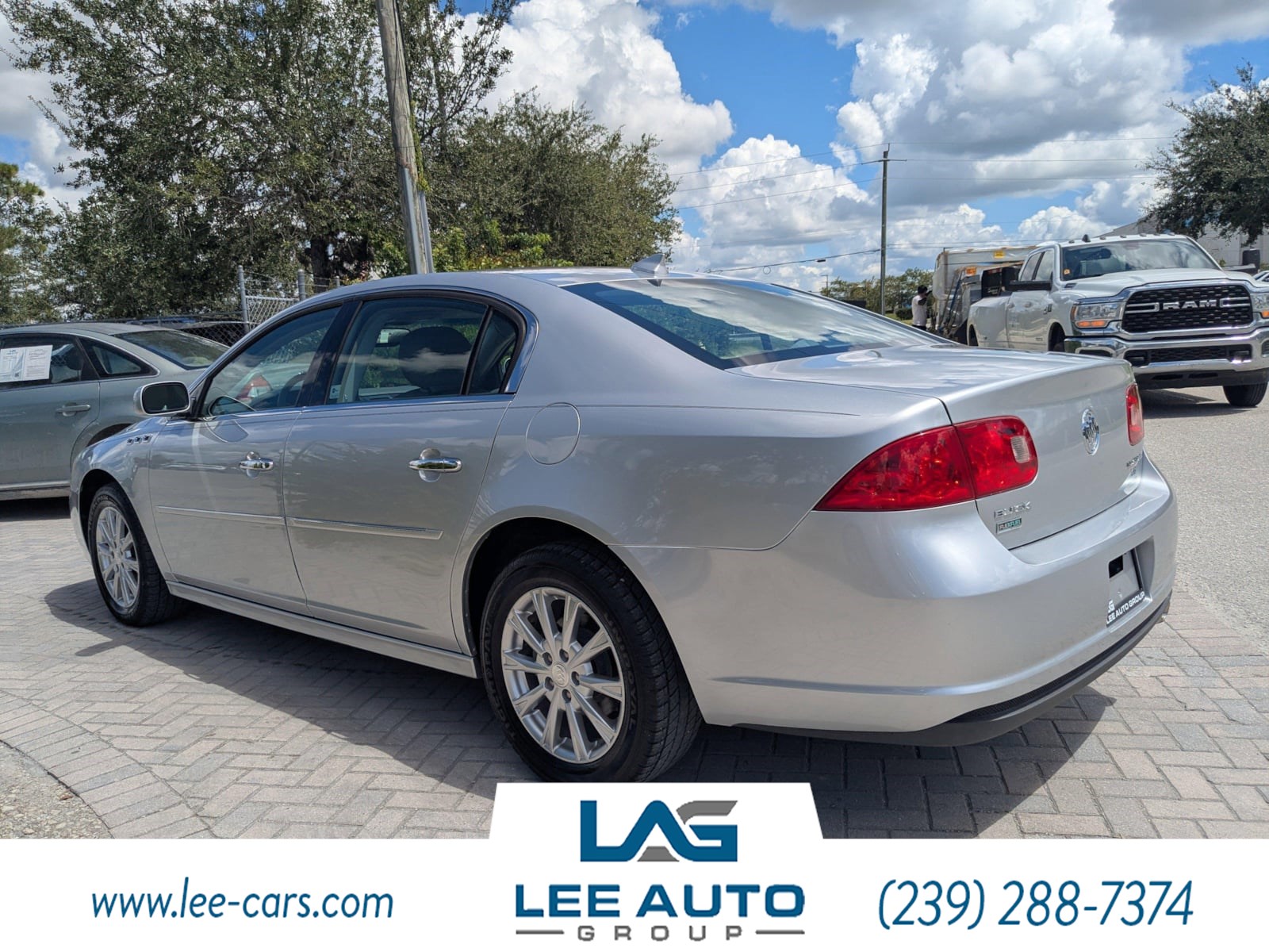 2011 Buick Lucerne CX photo 4