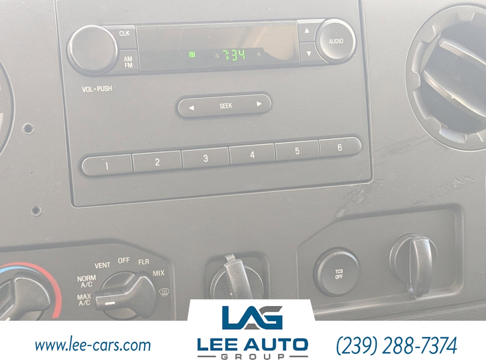2014 Ford E-150 photo 14