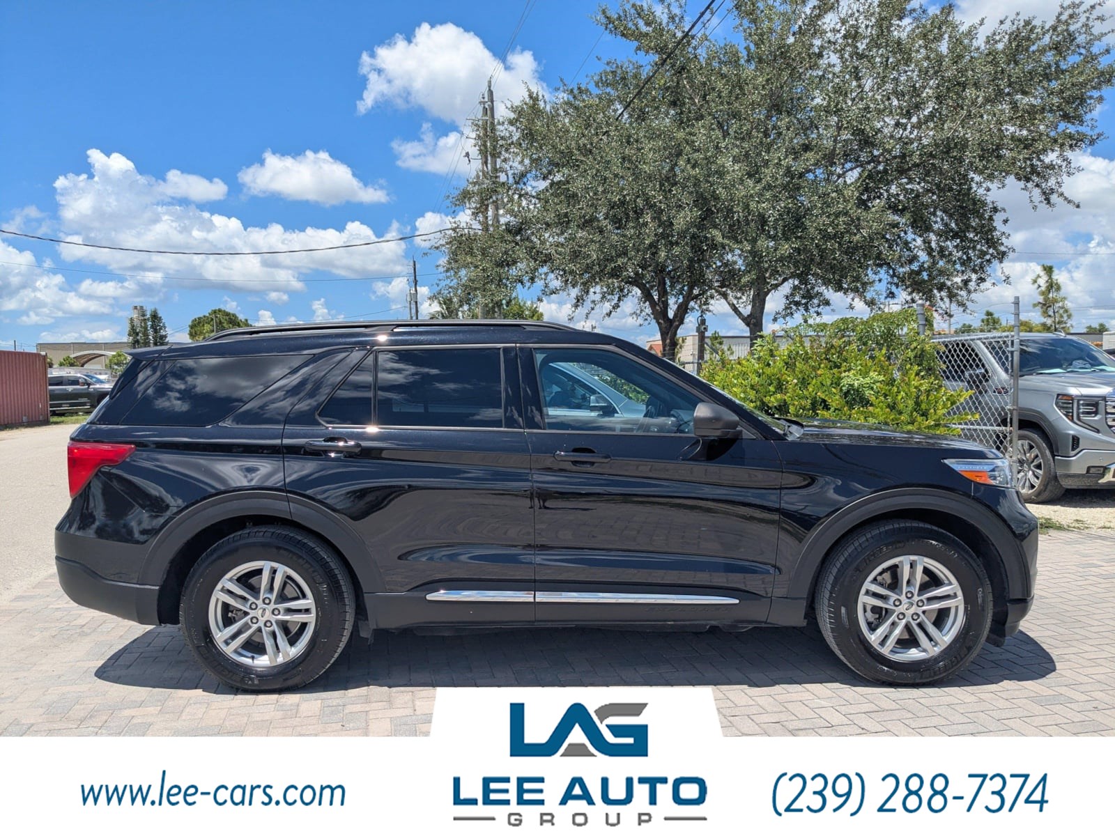 2020 Ford Explorer XLT photo 3