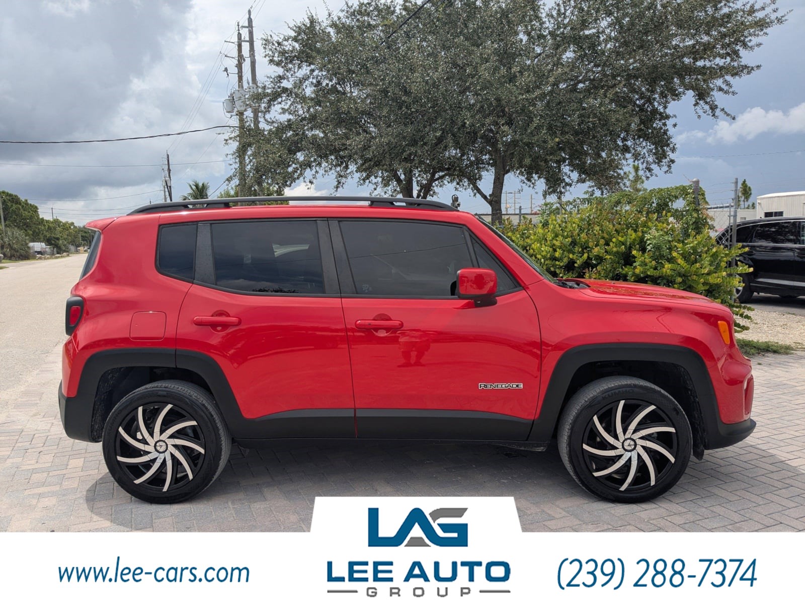 2019 Jeep Renegade Latitude photo 3