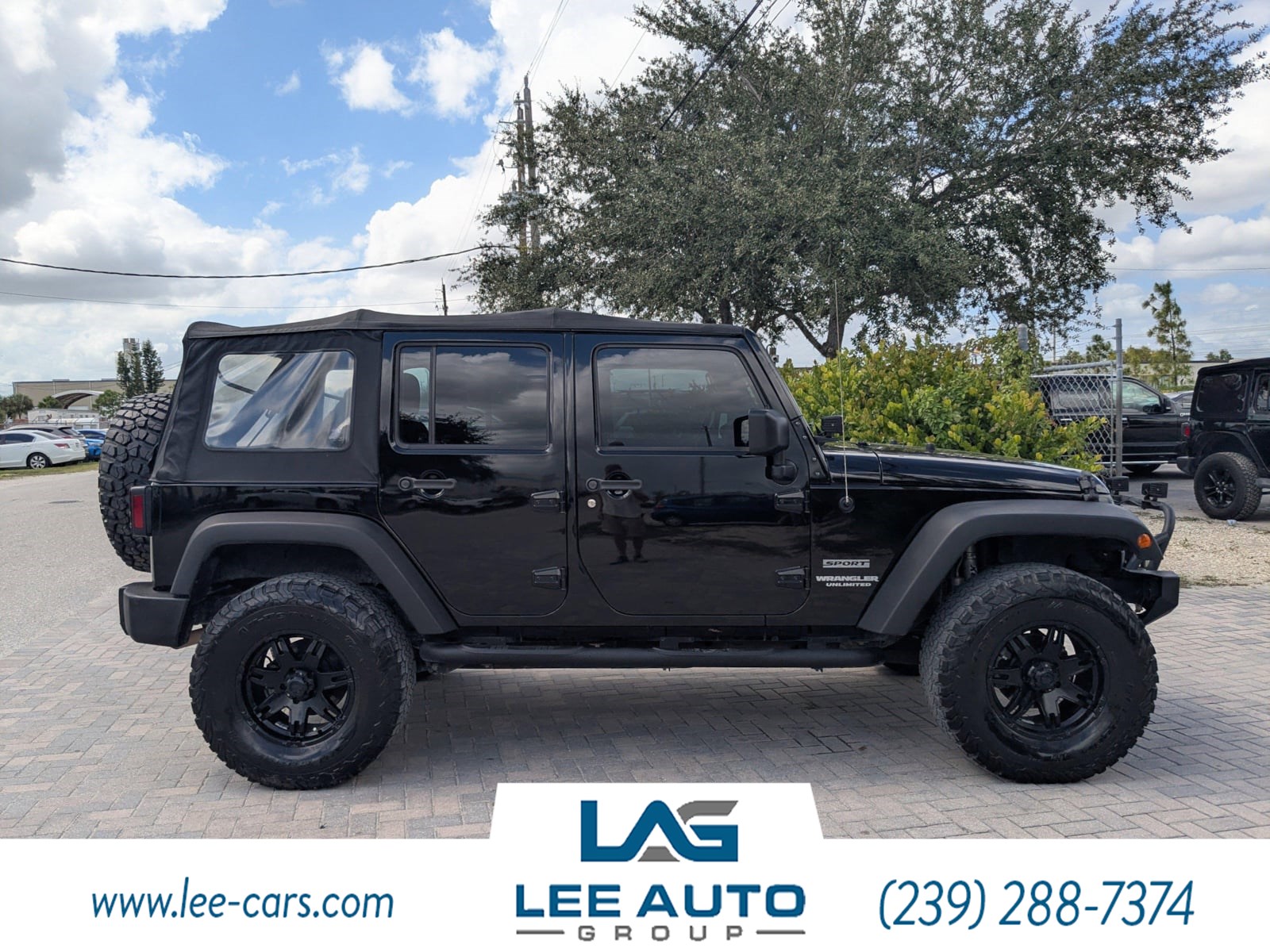 2015 Jeep Wrangler Unlimited Sport photo 2