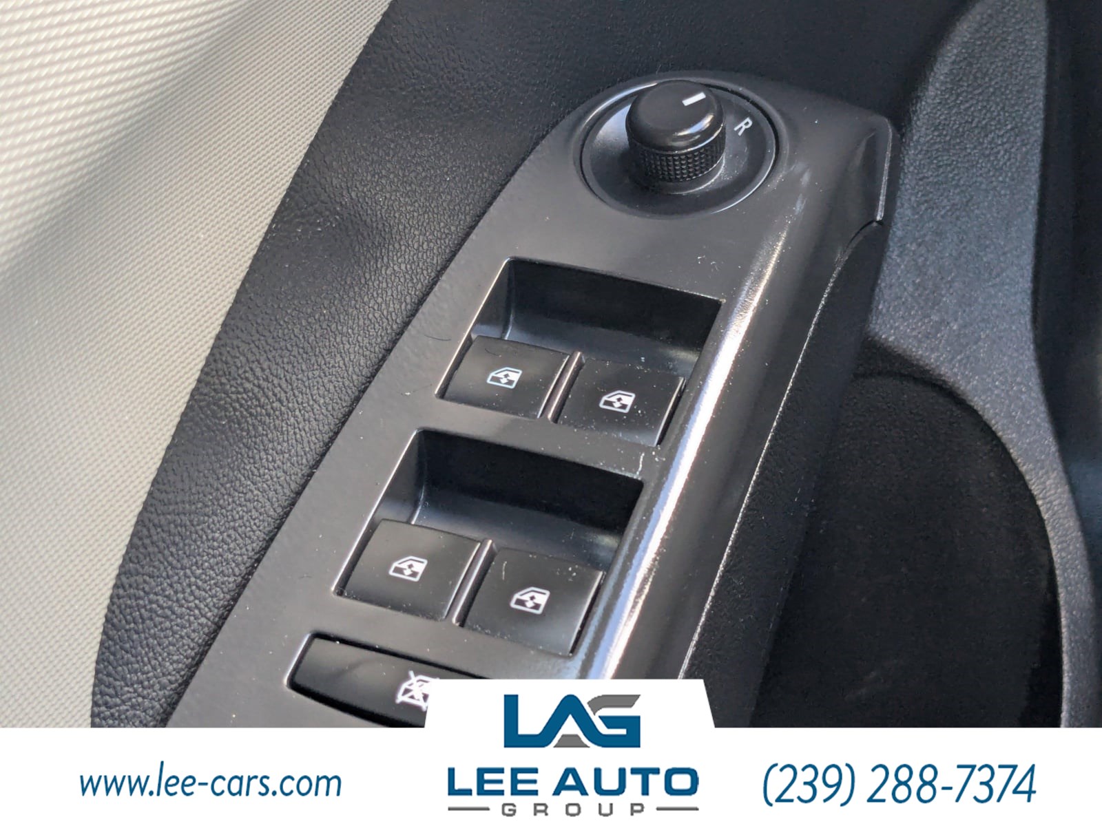 2013 Chevrolet Sonic LT photo 15