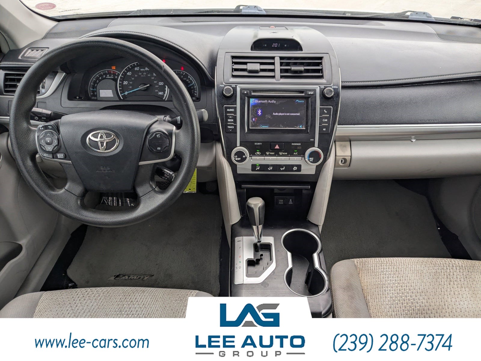 2012 Toyota Camry LE photo 11