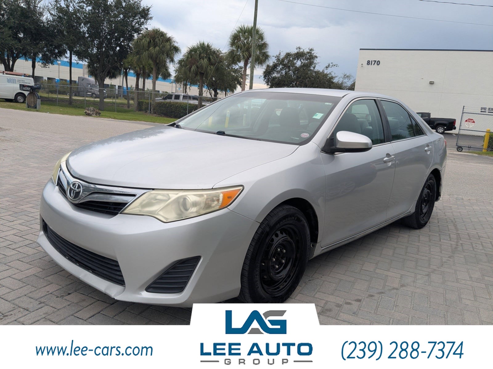 2012 Toyota Camry LE photo 7