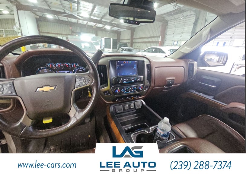 2019 Chevrolet Silverado 1500 High Country photo 2